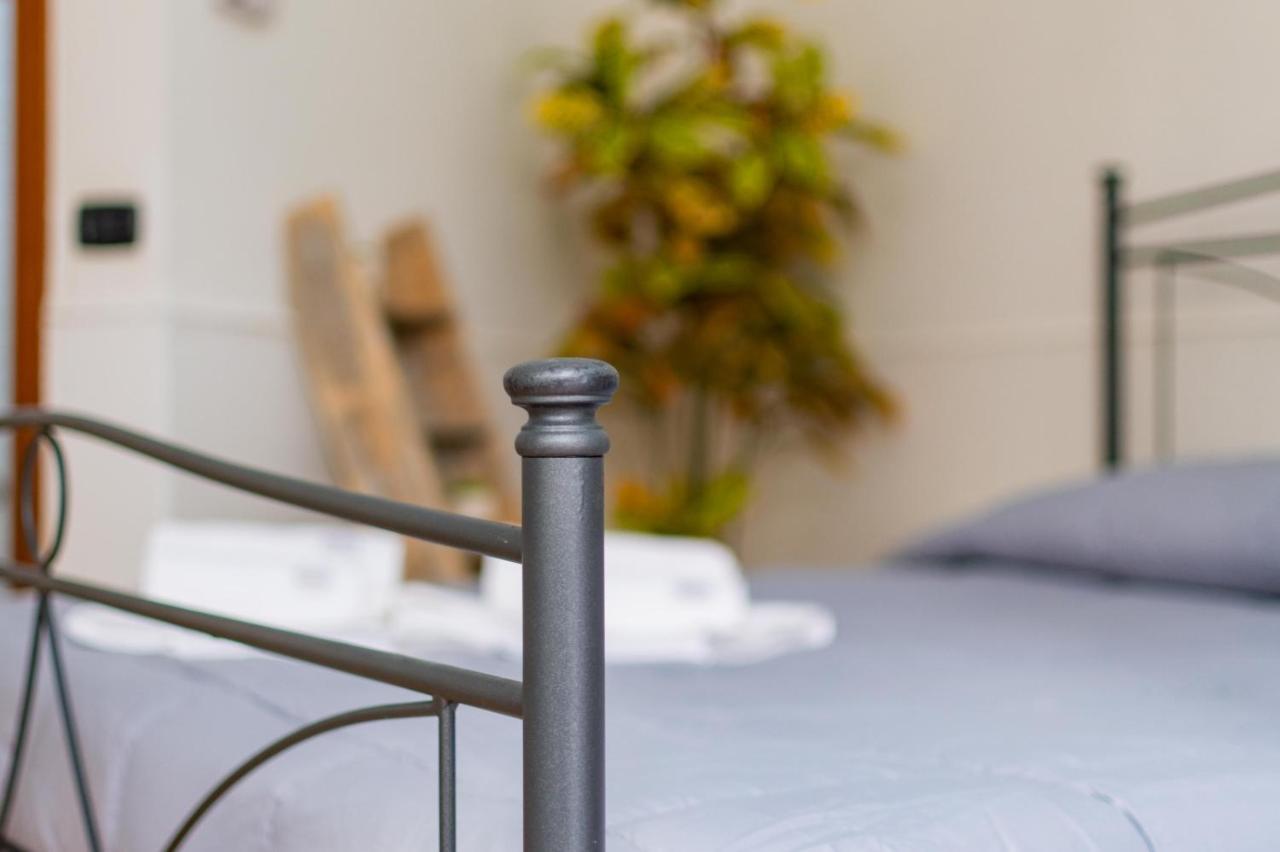 Andrea'S Hotel Lecce Ngoại thất bức ảnh