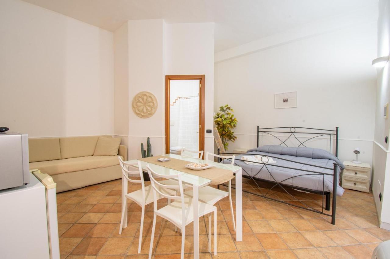 Andrea'S Hotel Lecce Ngoại thất bức ảnh