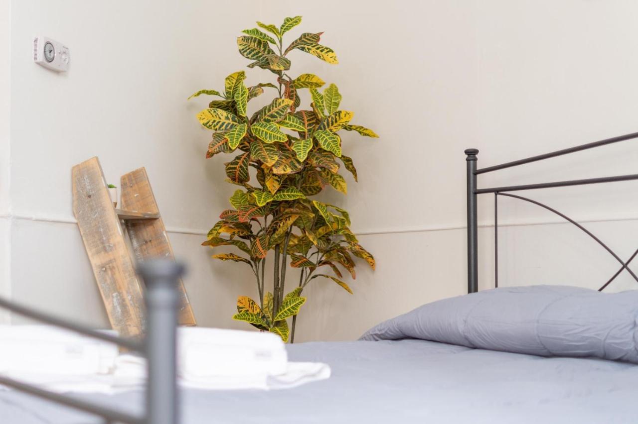 Andrea'S Hotel Lecce Ngoại thất bức ảnh